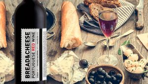 bread and cheese tinto wine with spirit